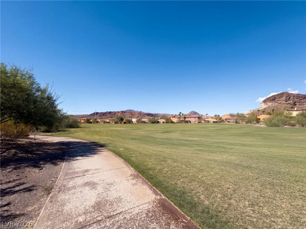 69 Via Di Mello, Henderson, NV 89011