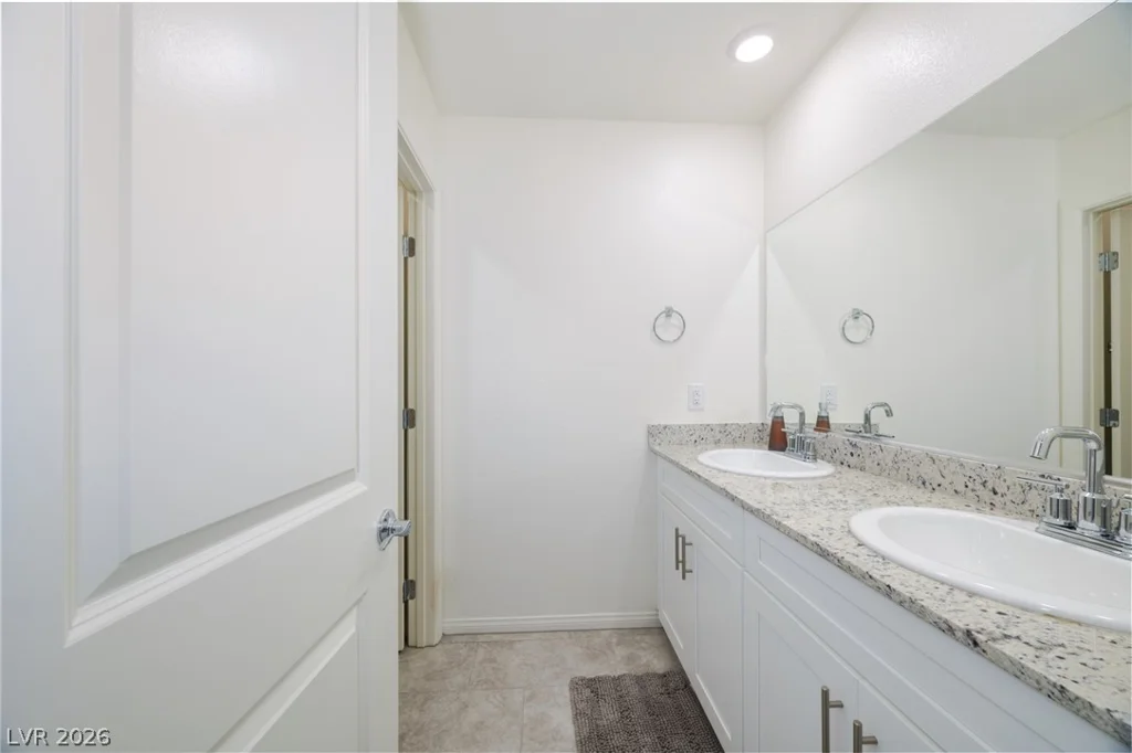 1845 James Creek, North Las Vegas, NV 89084