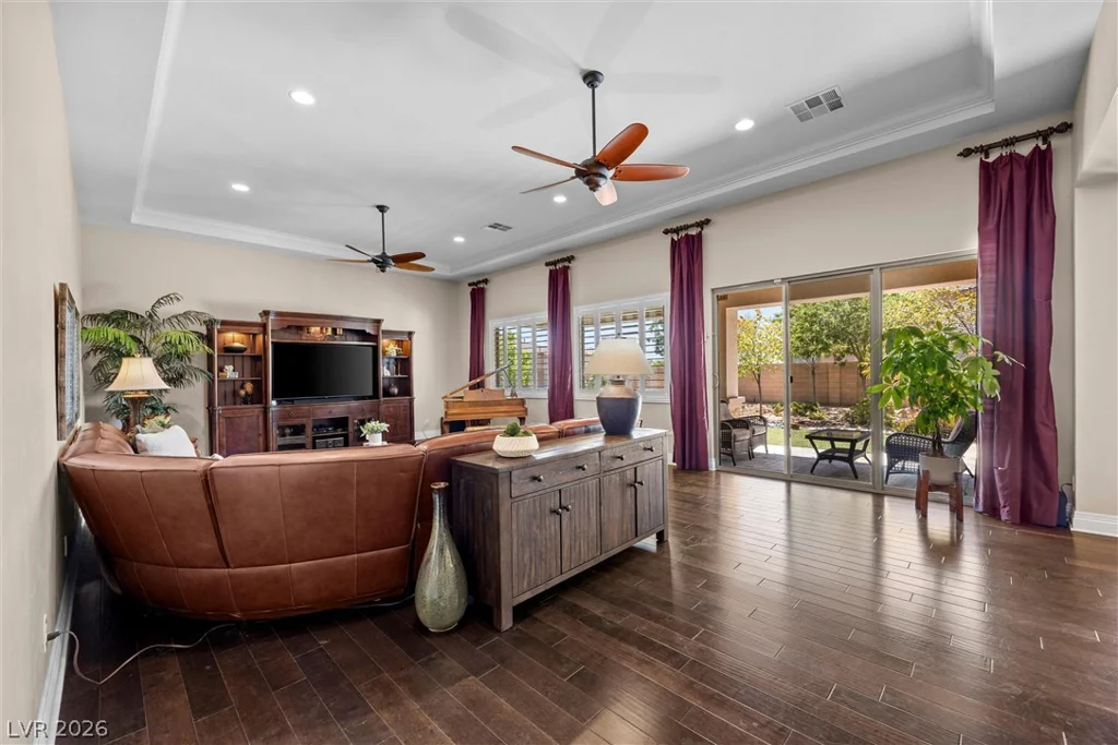 9843 Cathedral Pines, Las Vegas, NV 89149