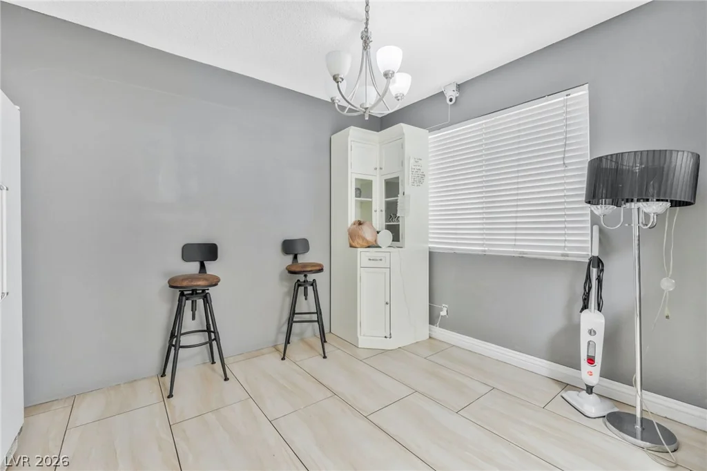 4326 Saint Louis, Las Vegas, NV 89104
