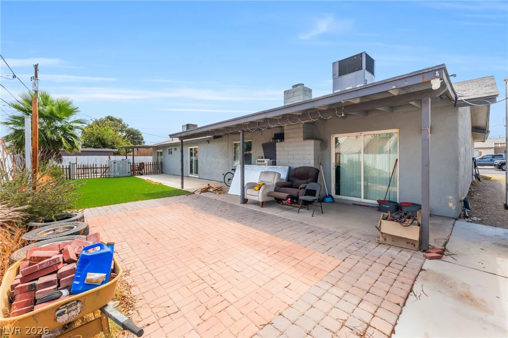 4326 Saint Louis, Las Vegas, NV 89104