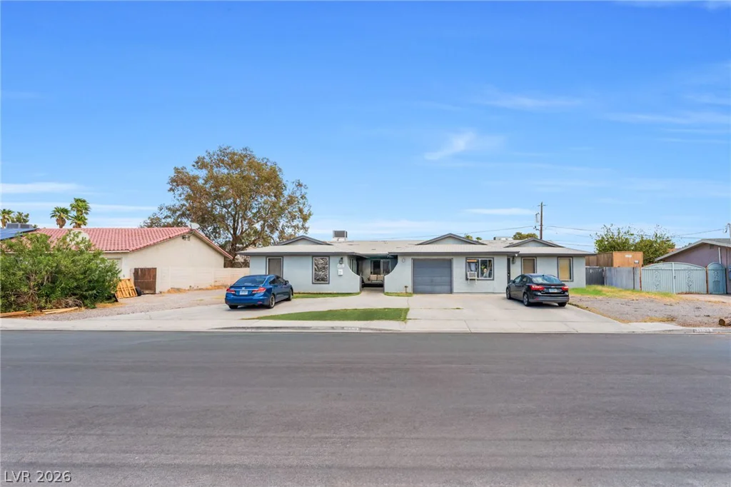 4326 Saint Louis, Las Vegas, NV 89104
