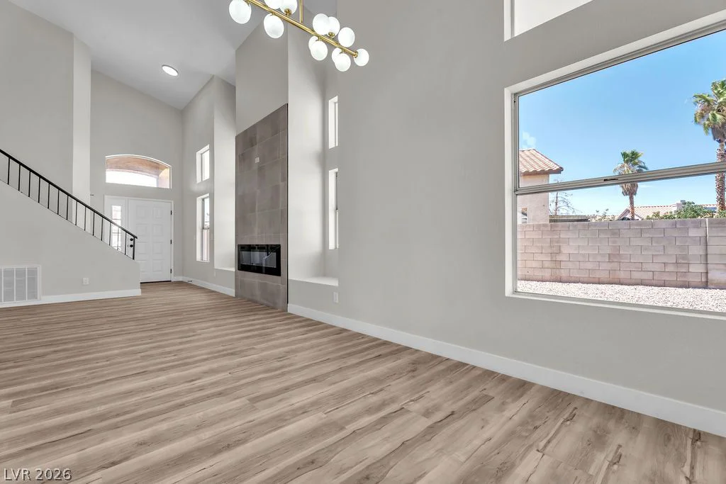1914 Pintura, North Las Vegas, NV 89031