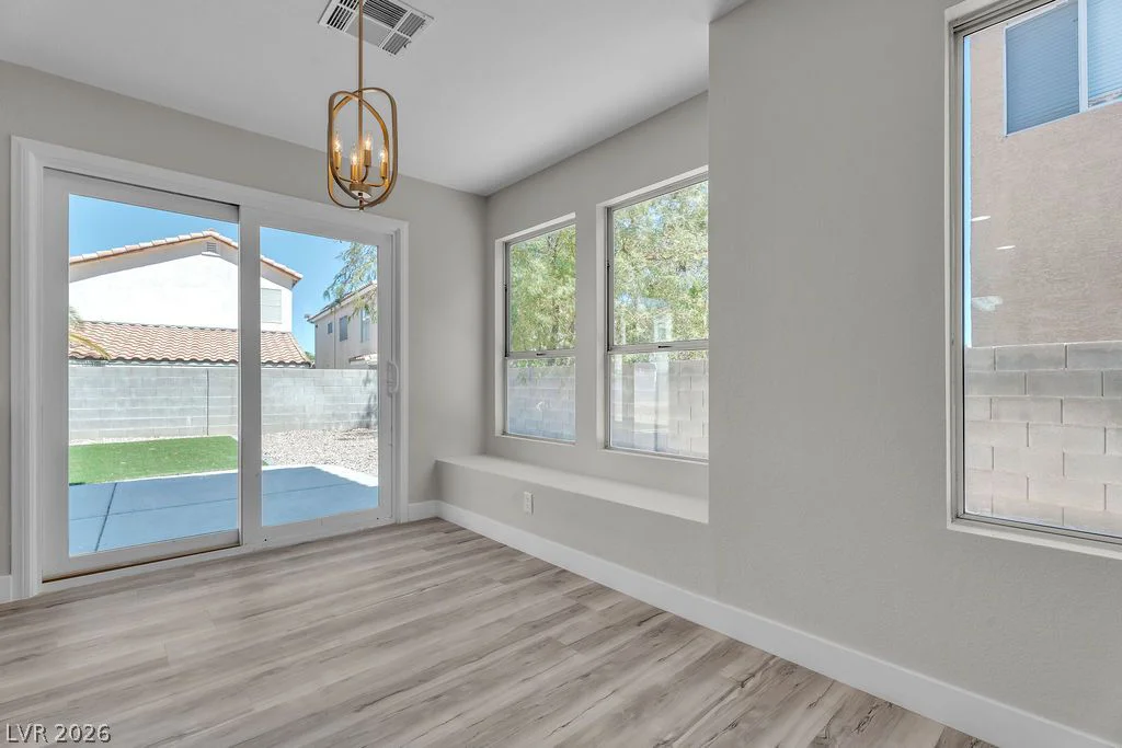 1914 Pintura, North Las Vegas, NV 89031
