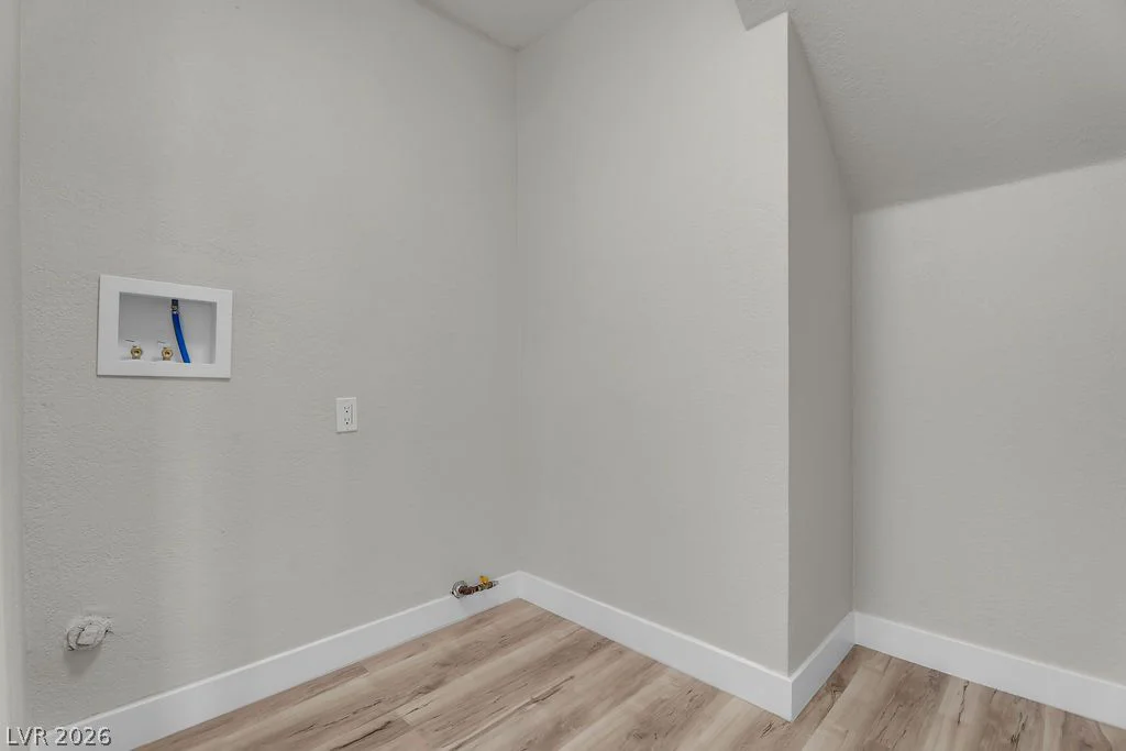 1914 Pintura, North Las Vegas, NV 89031