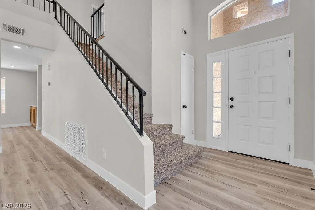1914 Pintura, North Las Vegas, NV 89031