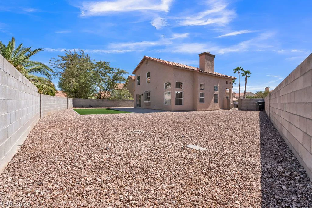 1914 Pintura, North Las Vegas, NV 89031