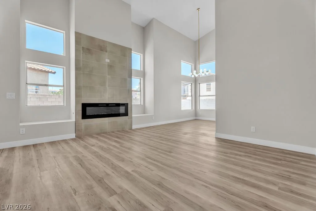 1914 Pintura, North Las Vegas, NV 89031