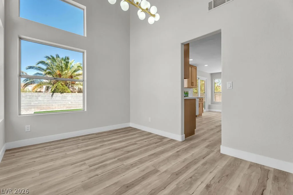 1914 Pintura, North Las Vegas, NV 89031