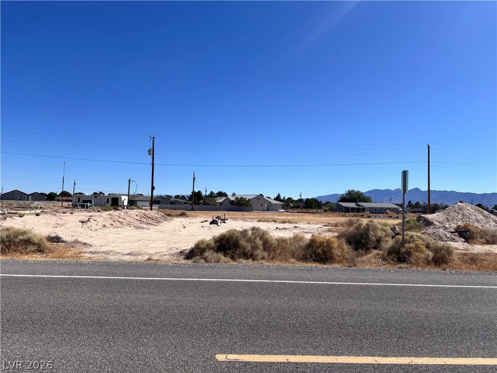 1671 Idaho, Pahrump, NV 89048