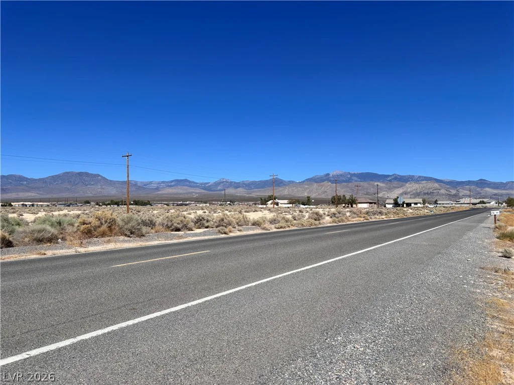 1671 Idaho, Pahrump, NV 89048