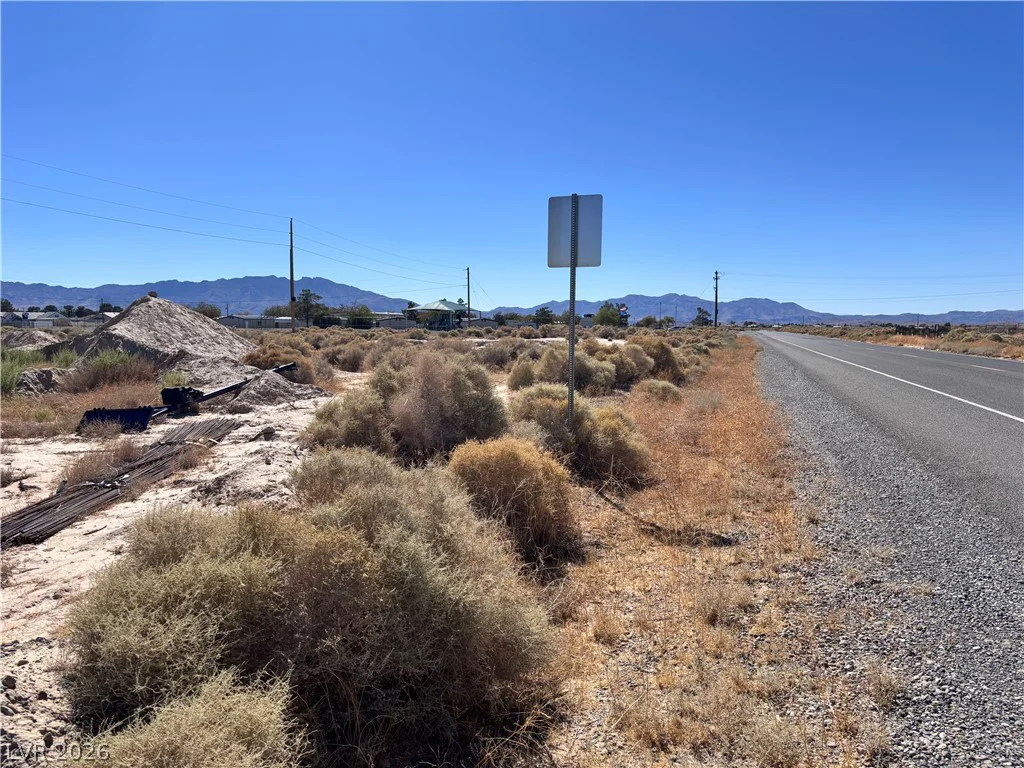 1671 Idaho, Pahrump, NV 89048