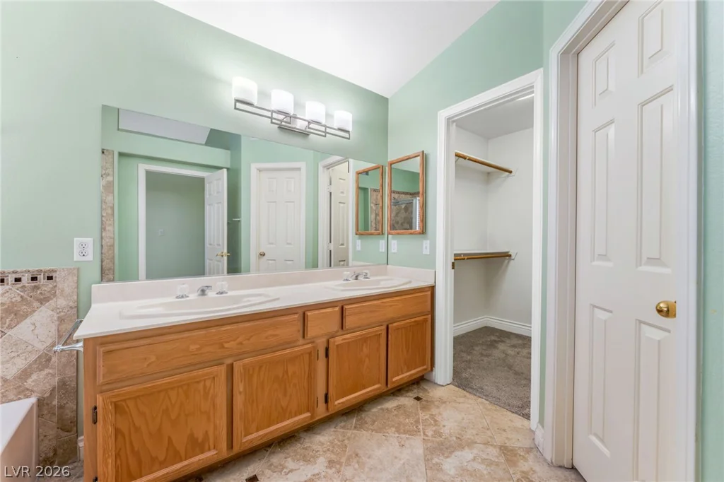 2880 Reef Bay, Las Vegas, NV 89128