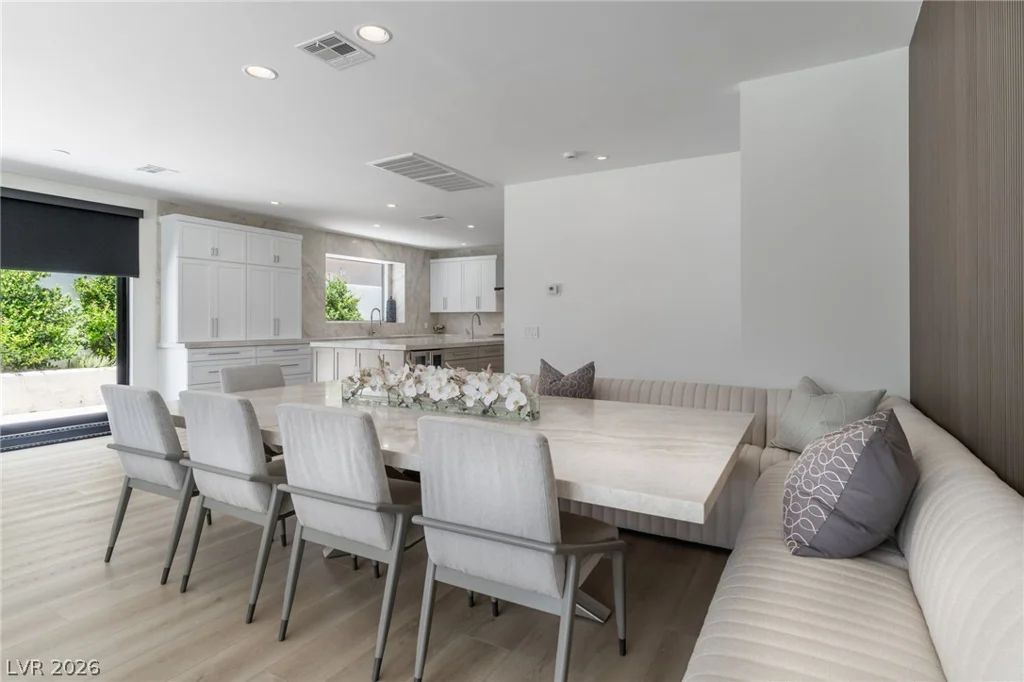 8633 Robinson Ridge, Las Vegas, NV 89117