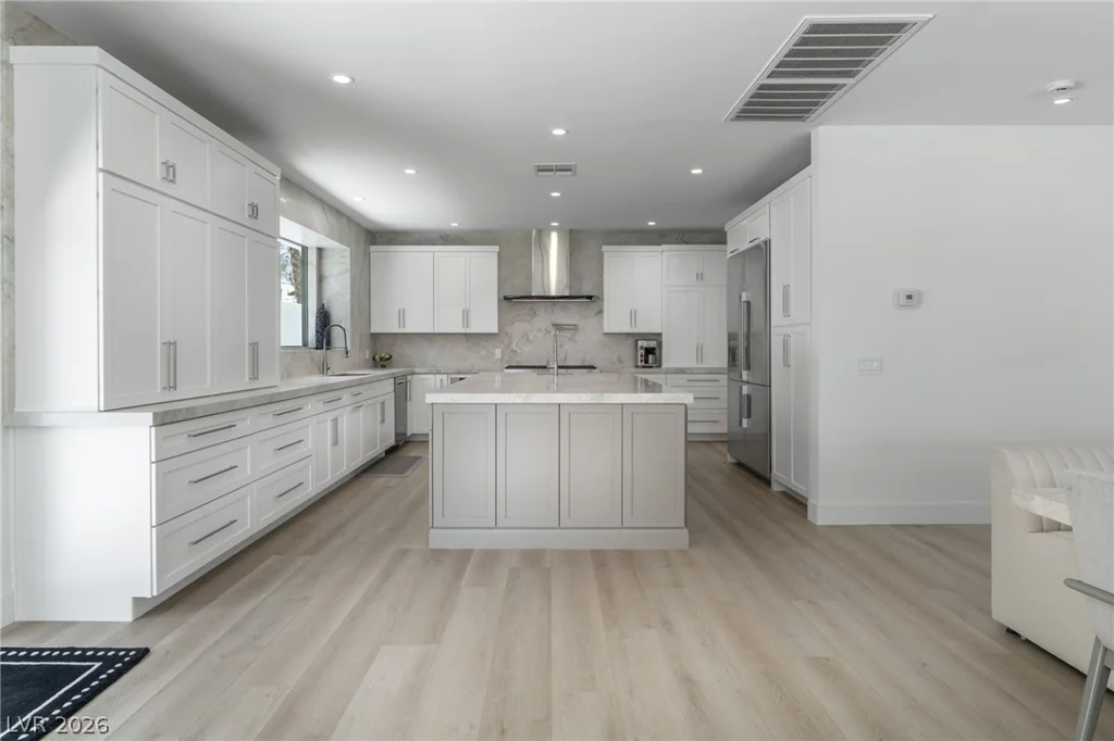 8633 Robinson Ridge, Las Vegas, NV 89117