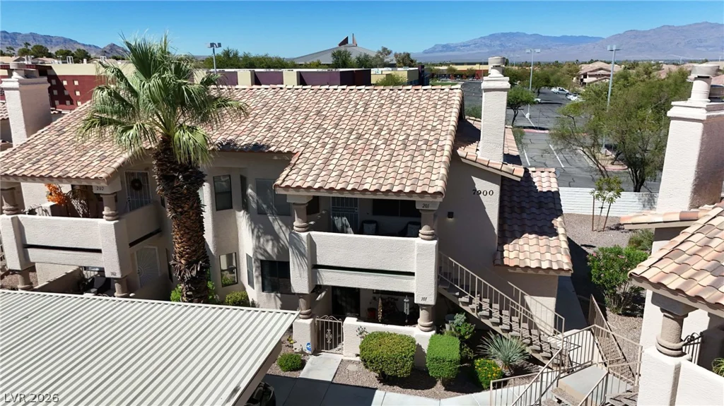 7900 Esterbrook, Las Vegas, NV 89128