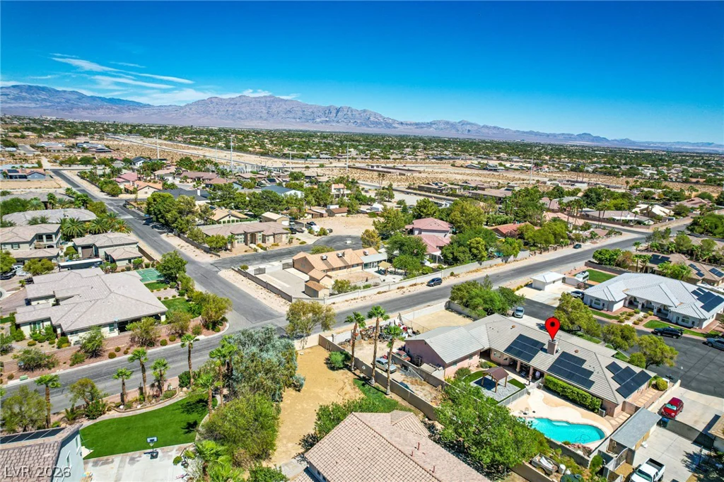 8885 Hickam, Las Vegas, NV 89129
