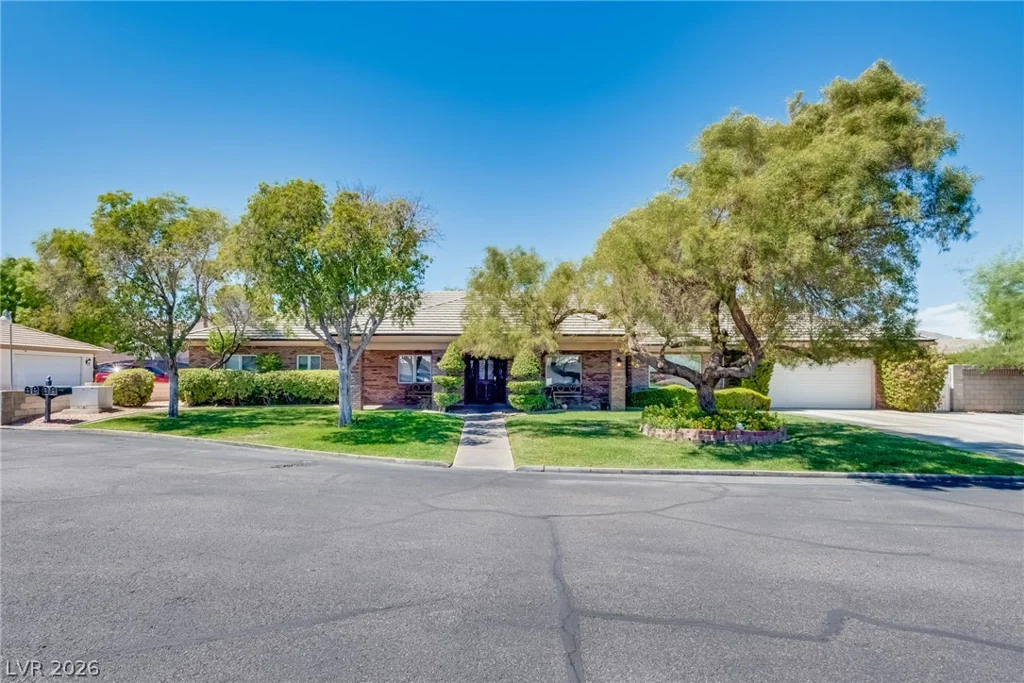 8885 Hickam, Las Vegas, NV 89129