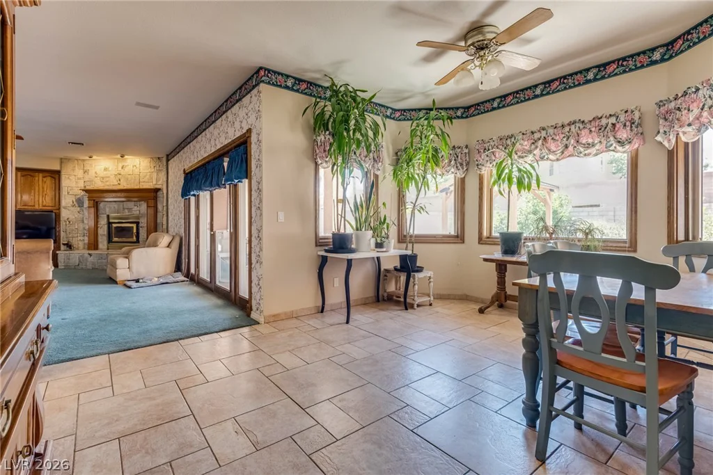 8885 Hickam, Las Vegas, NV 89129