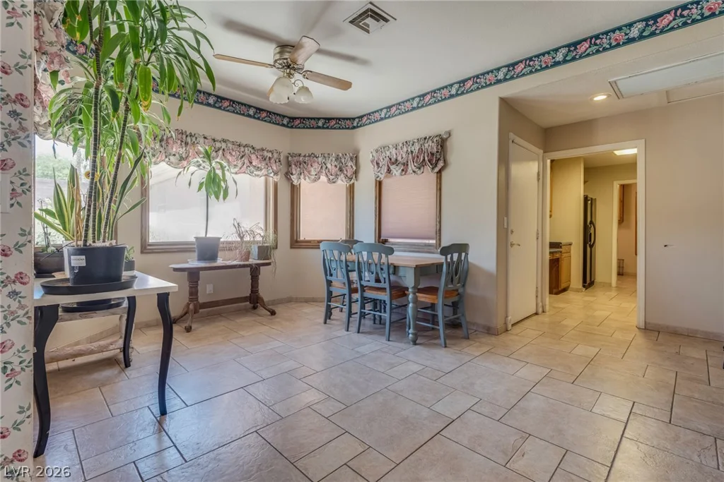 8885 Hickam, Las Vegas, NV 89129