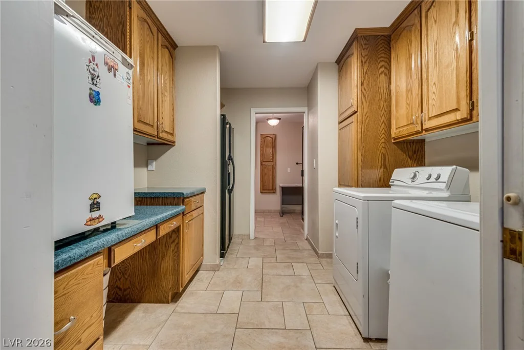 8885 Hickam, Las Vegas, NV 89129