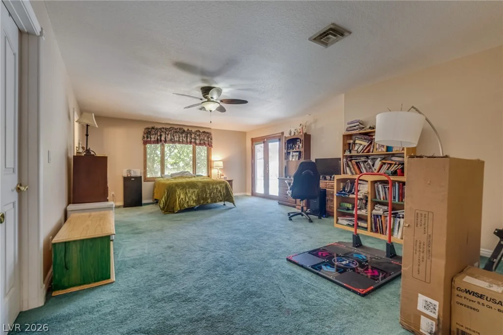 8885 Hickam, Las Vegas, NV 89129