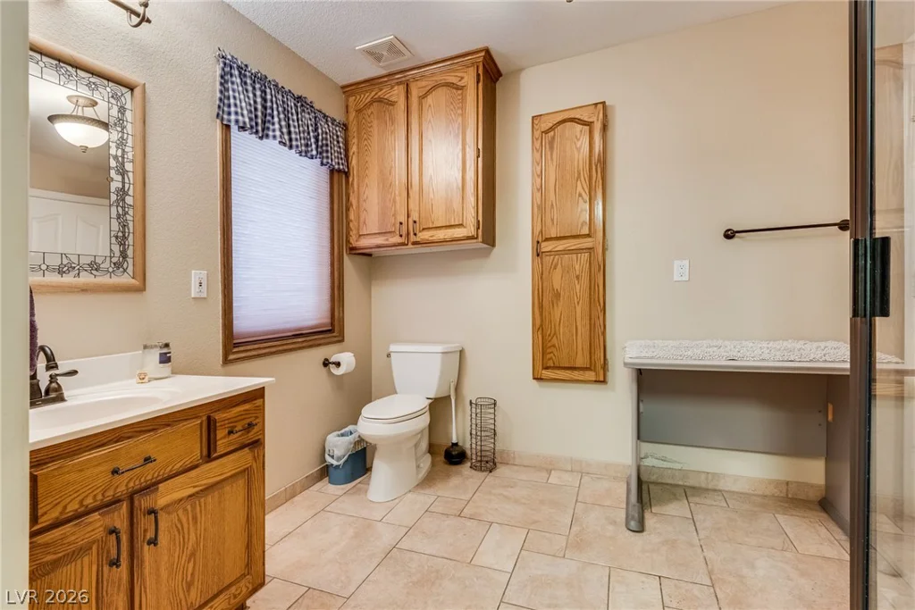 8885 Hickam, Las Vegas, NV 89129