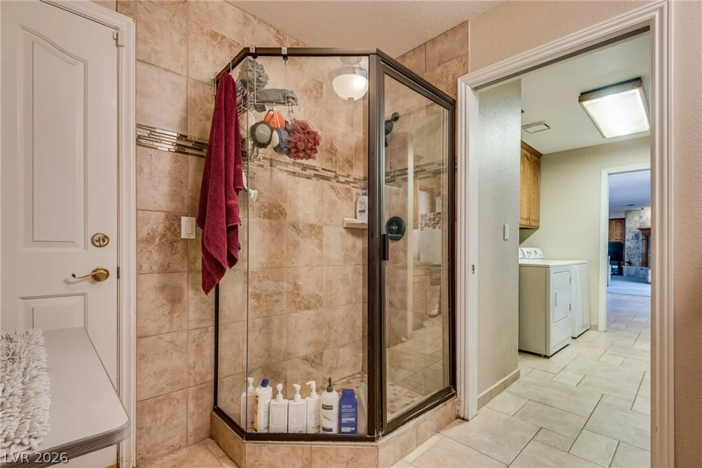 8885 Hickam, Las Vegas, NV 89129