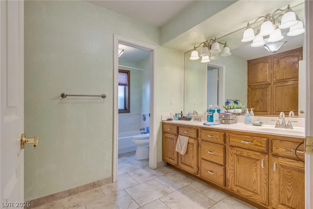8885 Hickam, Las Vegas, NV 89129