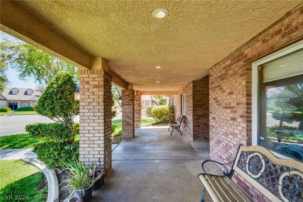 8885 Hickam, Las Vegas, NV 89129