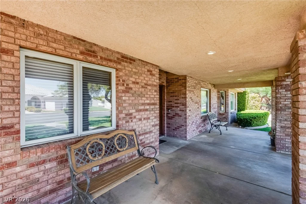 8885 Hickam, Las Vegas, NV 89129