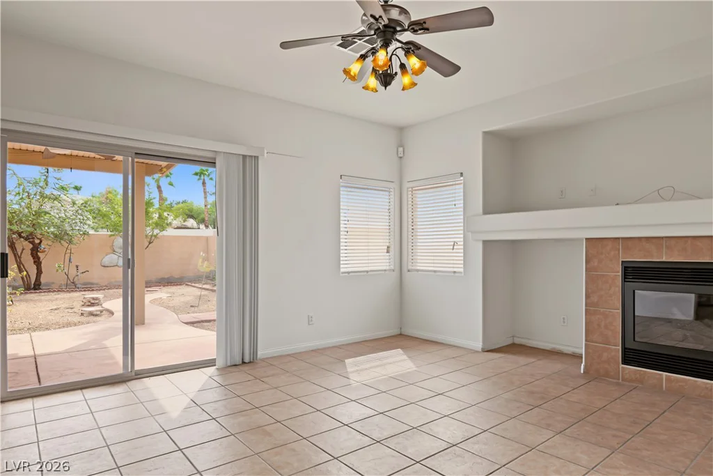 47 Dryden Park, Las Vegas, NV 89148