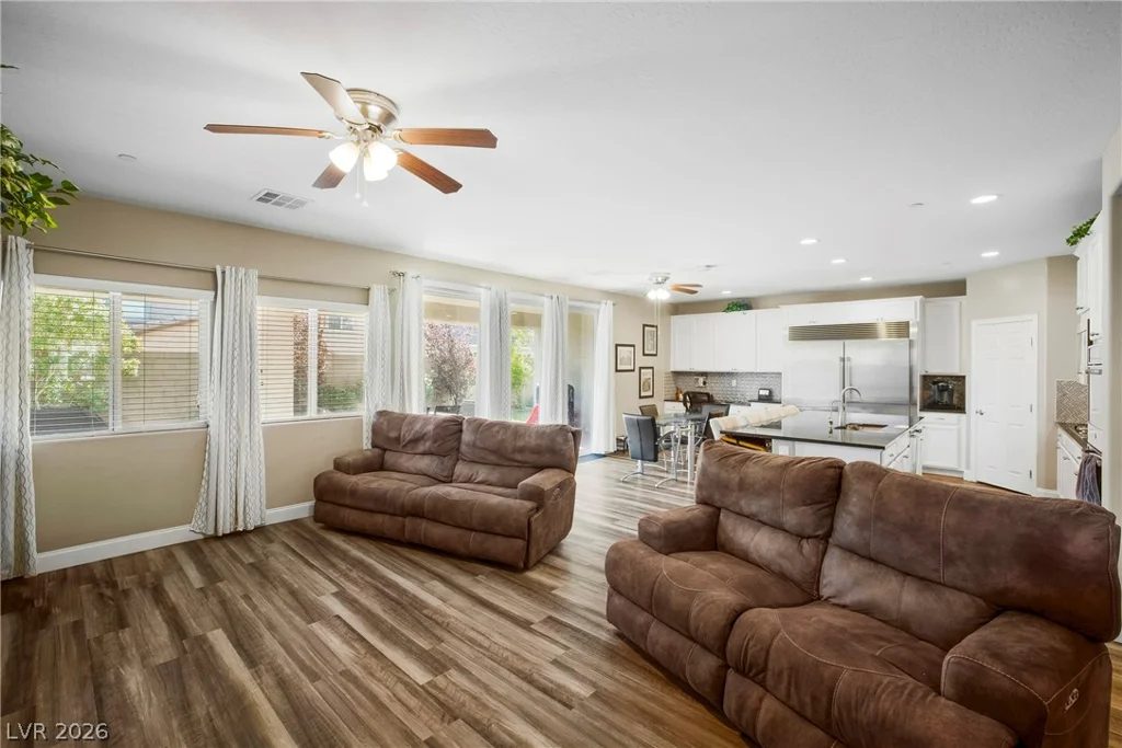 990 Floral Creek, Henderson, NV 89002
