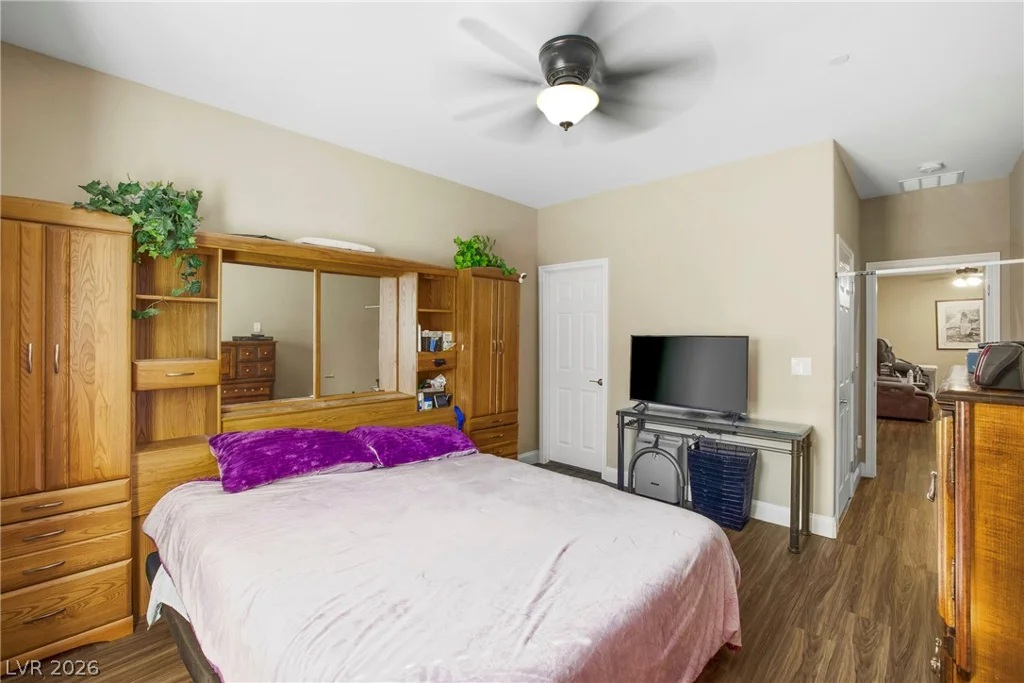 990 Floral Creek, Henderson, NV 89002