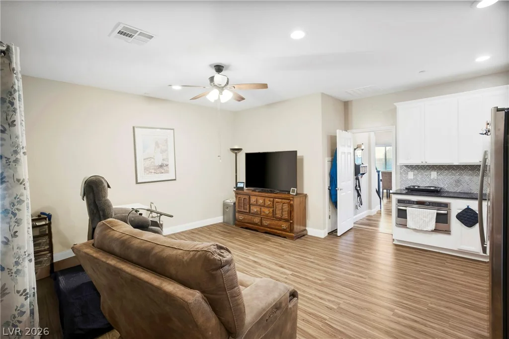990 Floral Creek, Henderson, NV 89002
