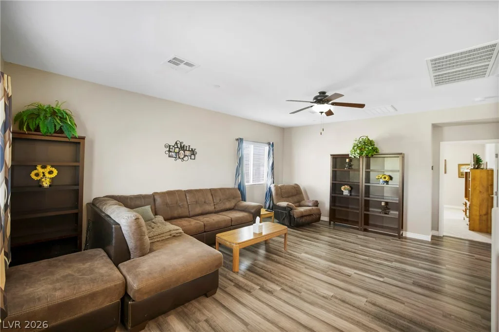 990 Floral Creek, Henderson, NV 89002