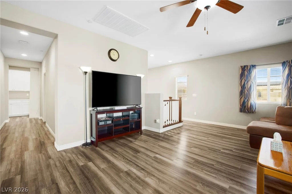 990 Floral Creek, Henderson, NV 89002