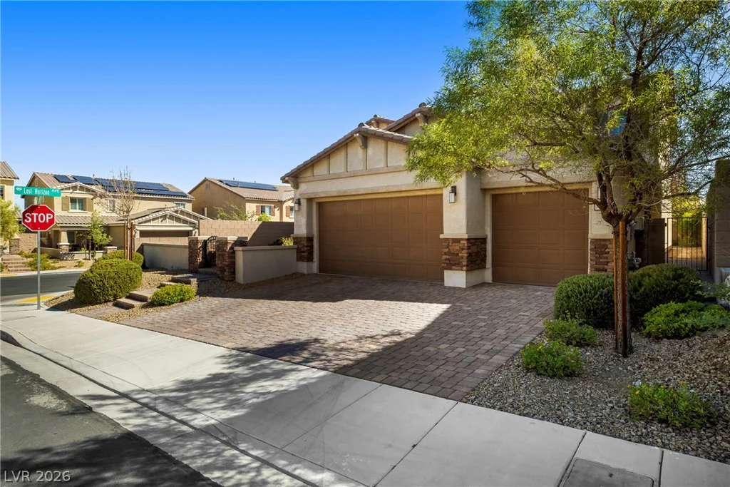 990 Floral Creek, Henderson, NV 89002
