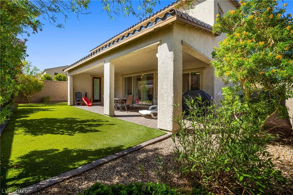 990 Floral Creek, Henderson, NV 89002