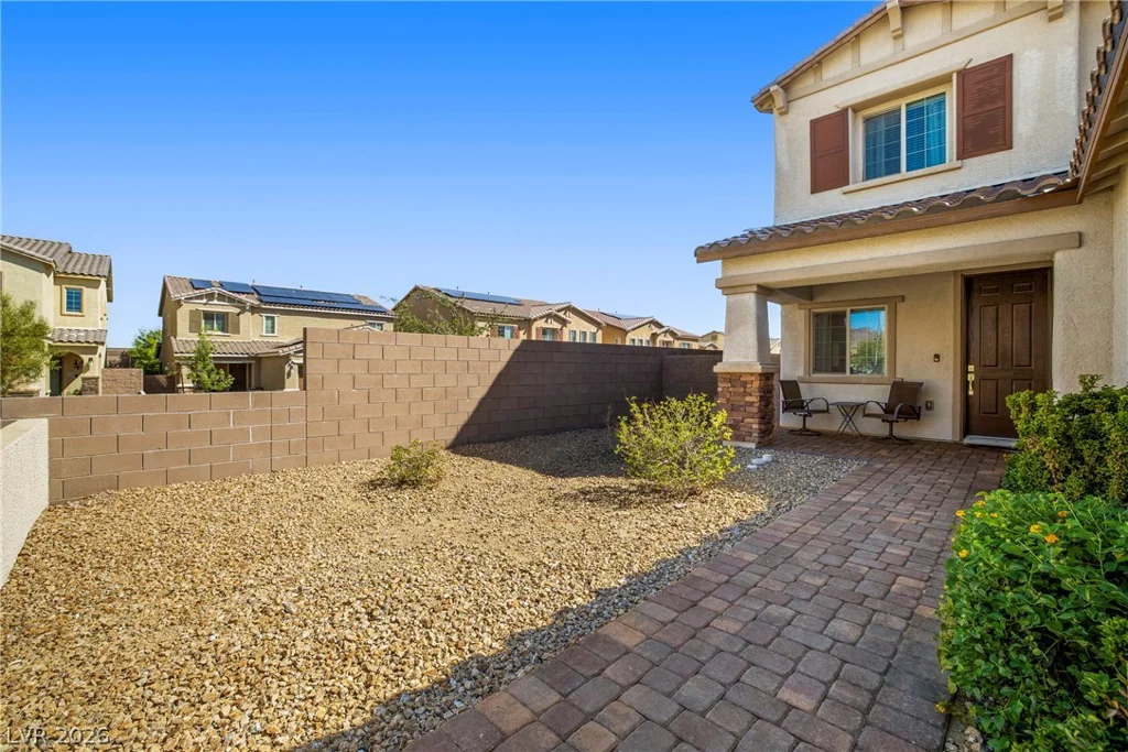 990 Floral Creek, Henderson, NV 89002