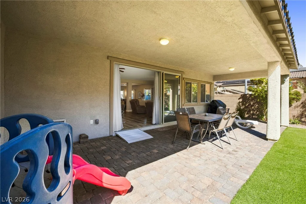 990 Floral Creek, Henderson, NV 89002