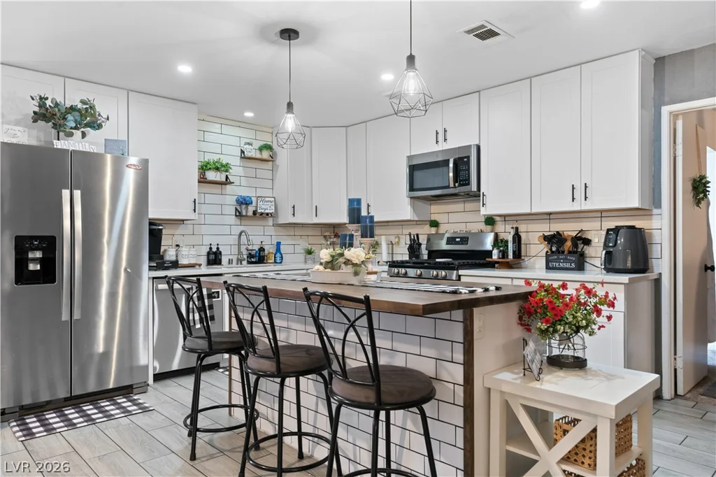 4664 El Canasta, Las Vegas, NV 89121
