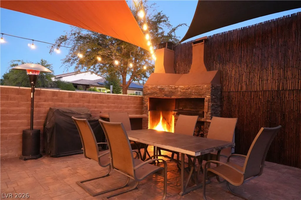7675 Tierra Montanosa, Las Vegas, NV 89179