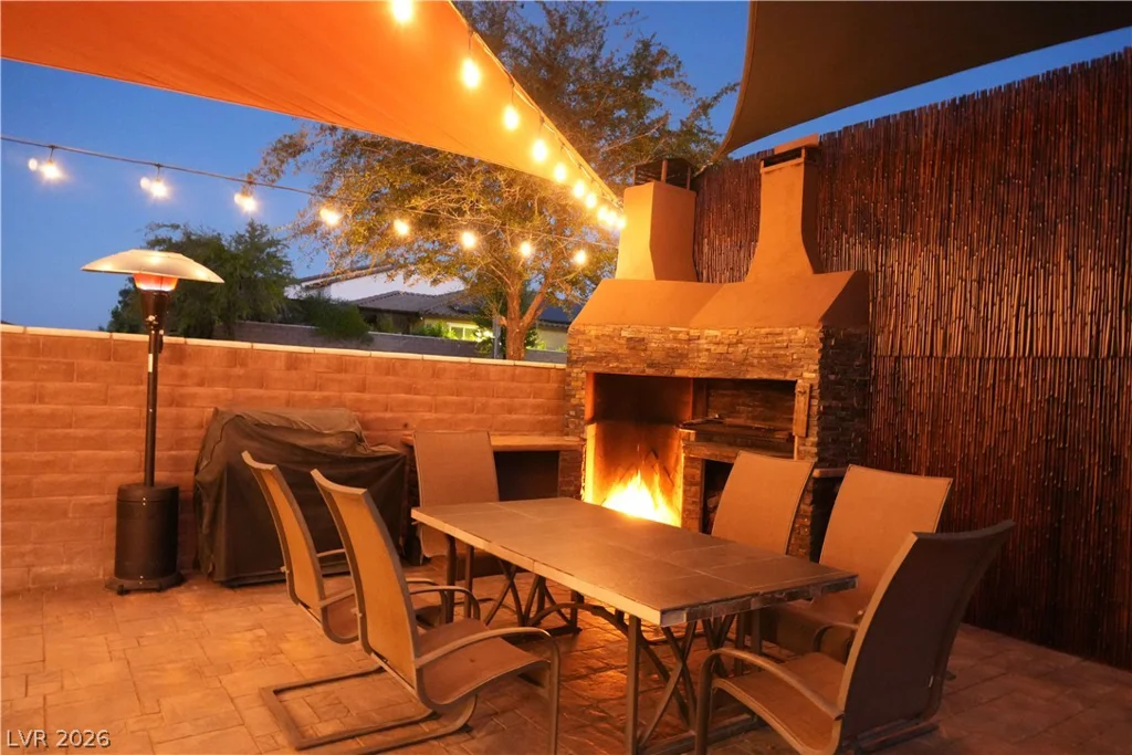 7675 Tierra Montanosa, Las Vegas, NV 89179