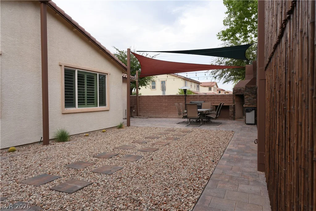 7675 Tierra Montanosa, Las Vegas, NV 89179