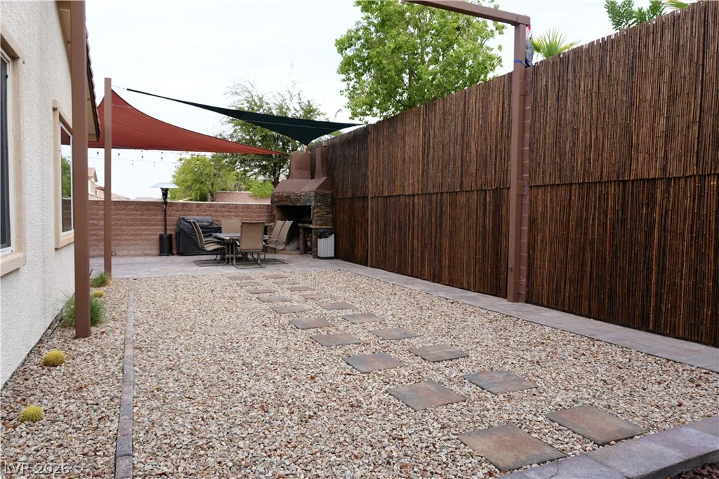 7675 Tierra Montanosa, Las Vegas, NV 89179