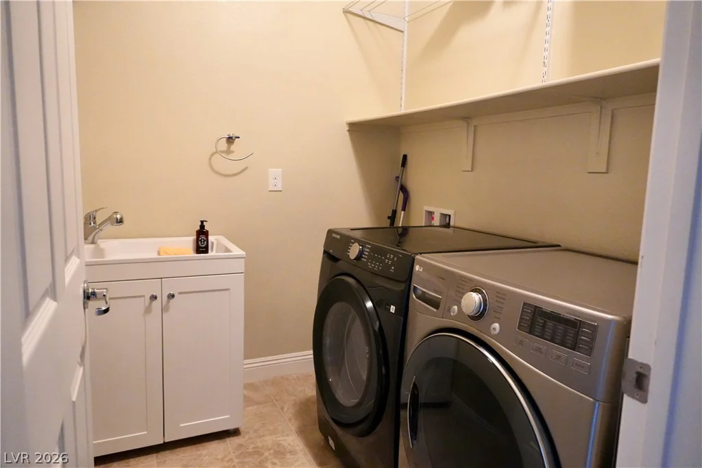 7675 Tierra Montanosa, Las Vegas, NV 89179