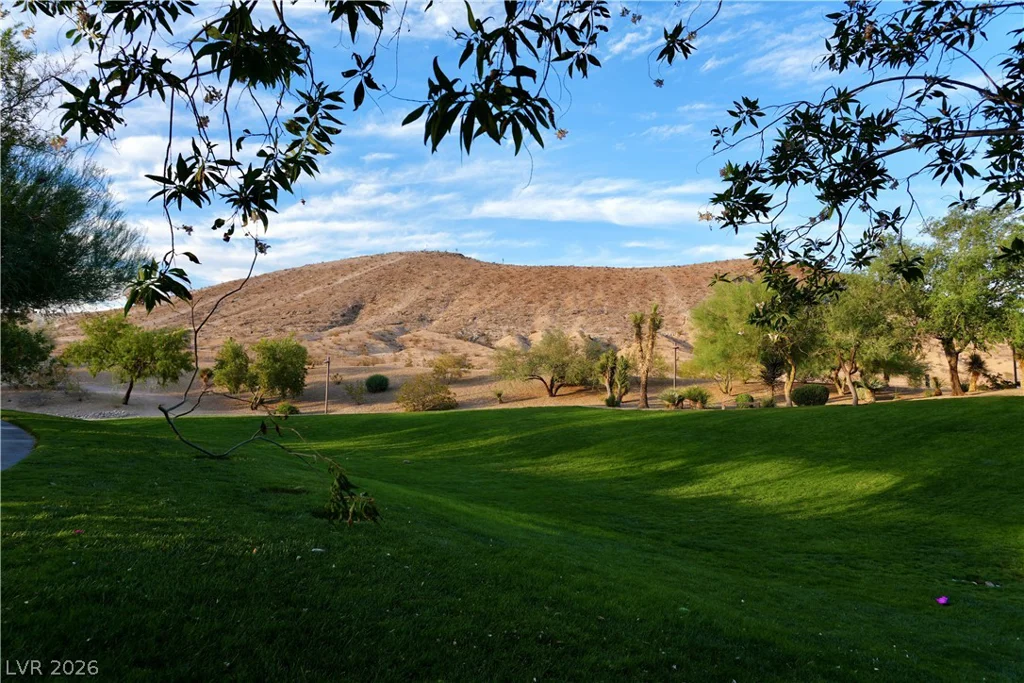 7675 Tierra Montanosa, Las Vegas, NV 89179