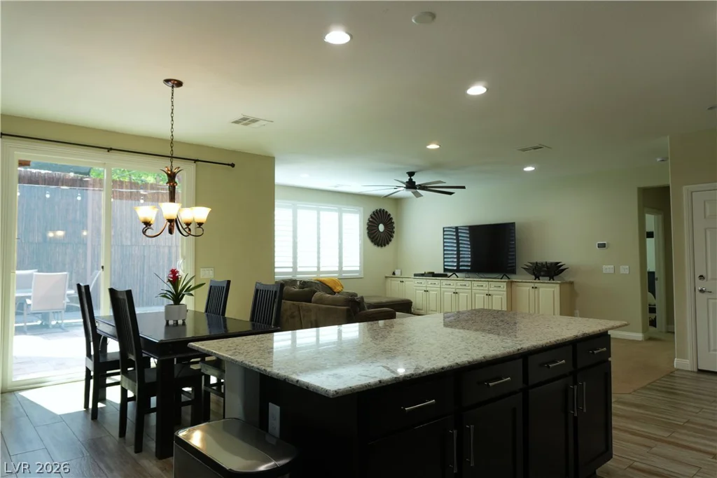 7675 Tierra Montanosa, Las Vegas, NV 89179