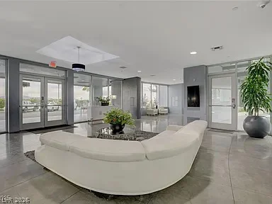 8925 Flamingo, Las Vegas, NV 89147